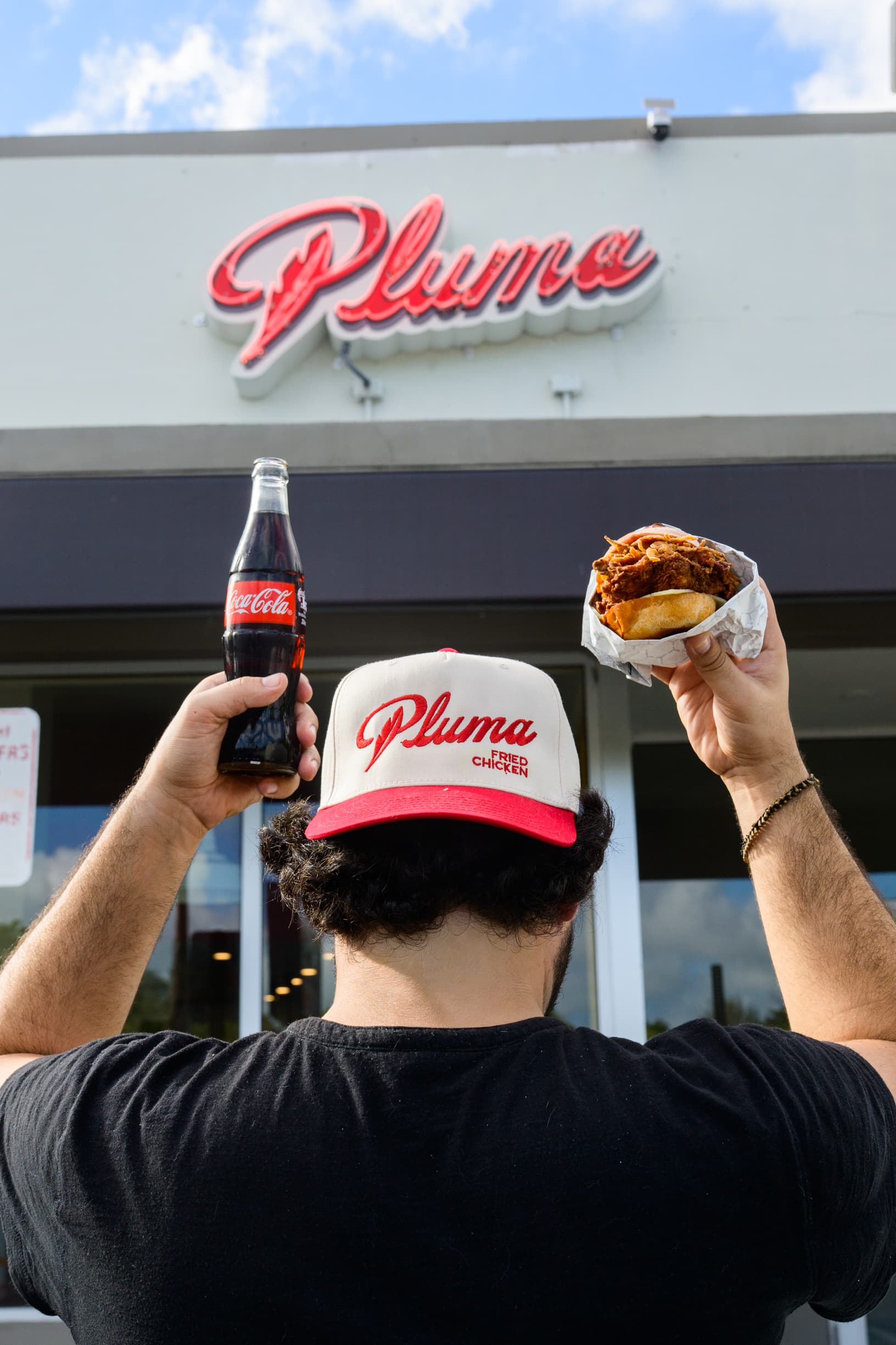 Pluma sandwich and drink